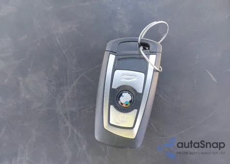 2013 BMW 328I из США, поврежденный, VIN WBA3C1G55DNR47228